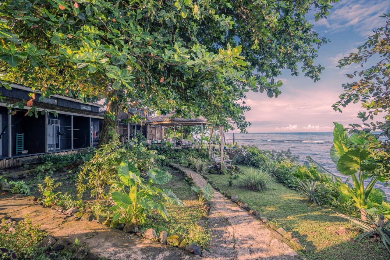 Sanctum Una Una Eco Dive Resort Pulau Unauna المظهر الخارجي الصورة
